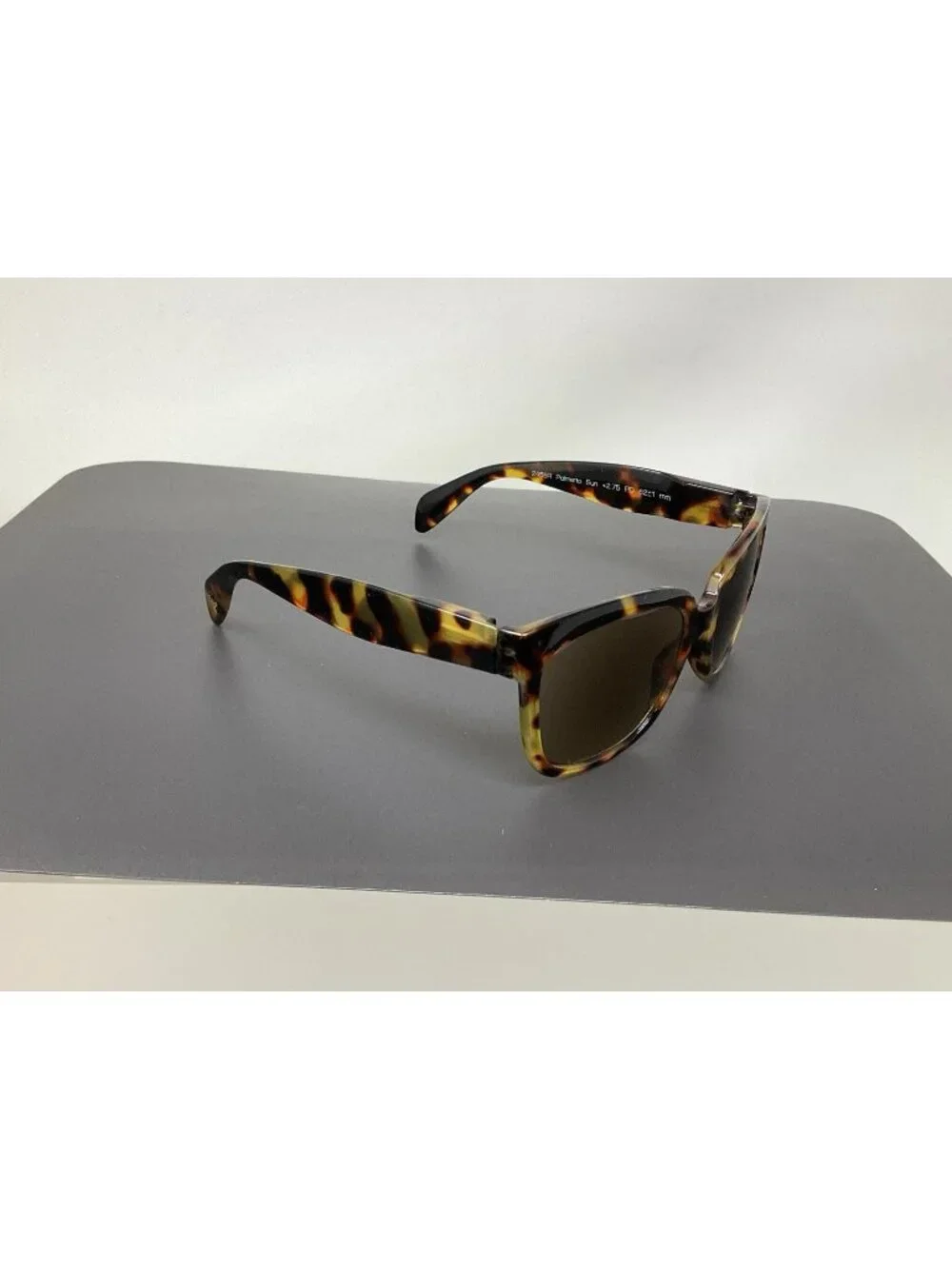 Peepers Center Stage +2.75 Tortoise Reading Glasses  Sun Readers